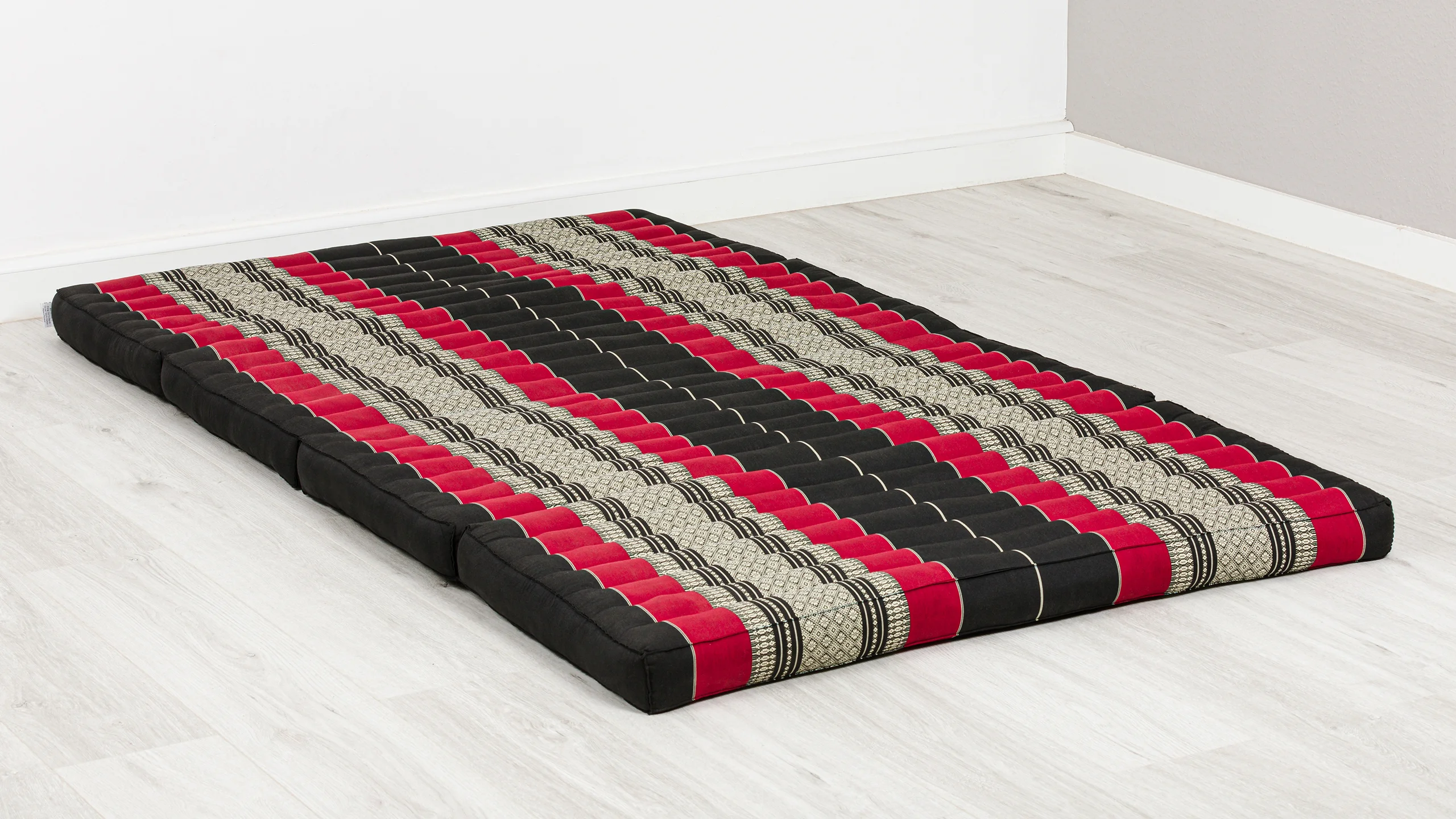 Klappmatratze-110_12_schwarz-rot_1023622350_1_frei Matelas pliable en kapok, 110 cm de large, Classic