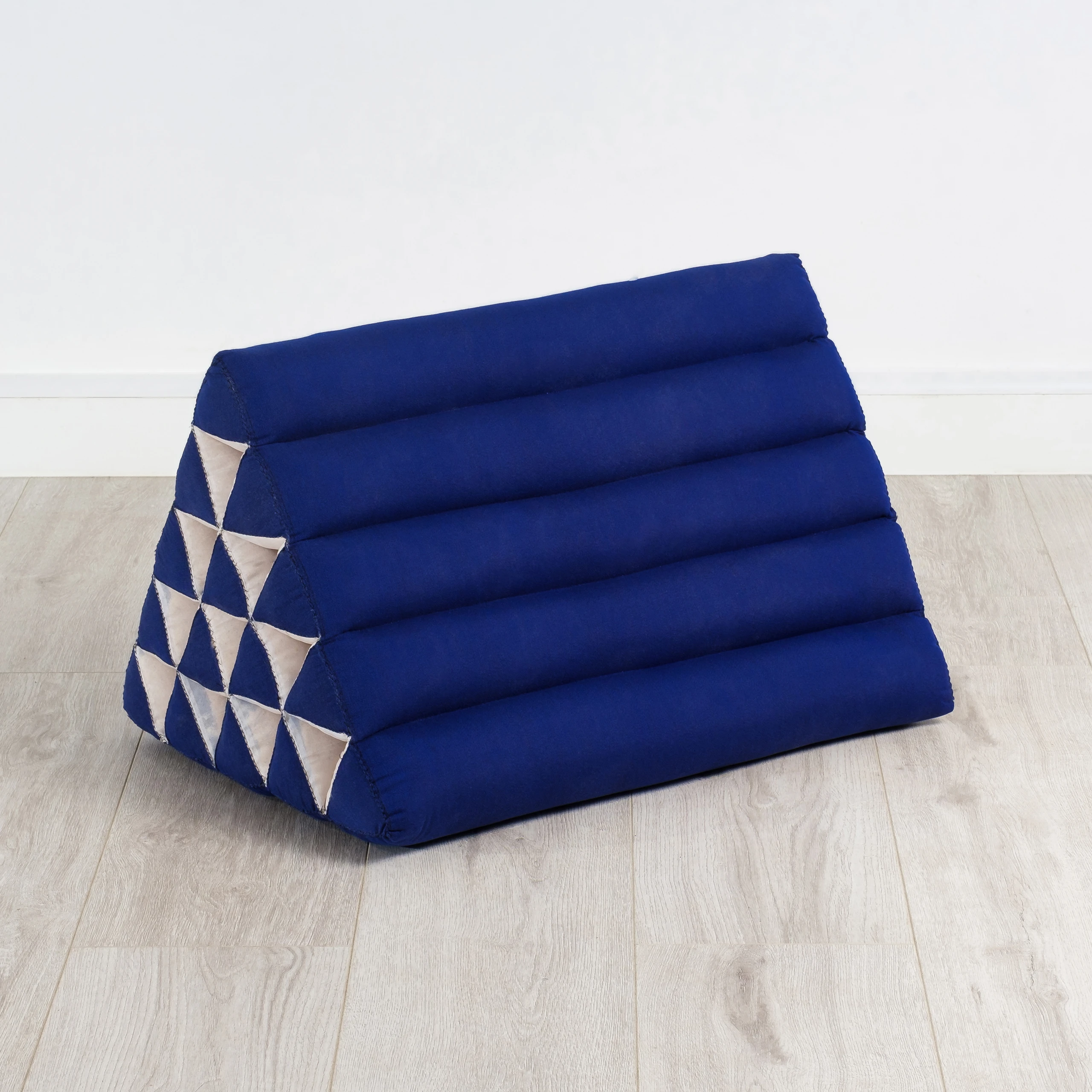 Coussin triangulaire haut en kapok, Basic