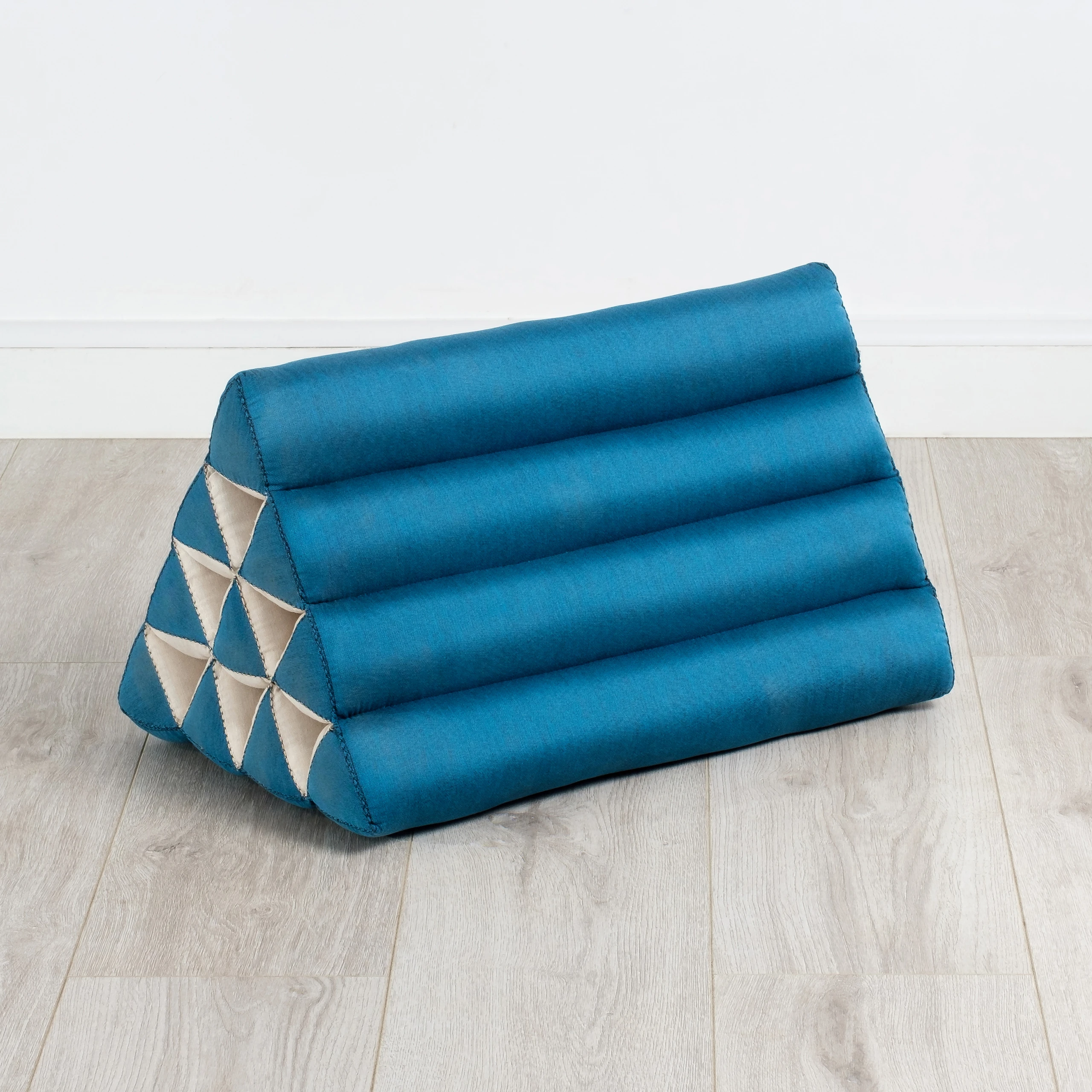 Coussin triangulaire en kapok, Basic