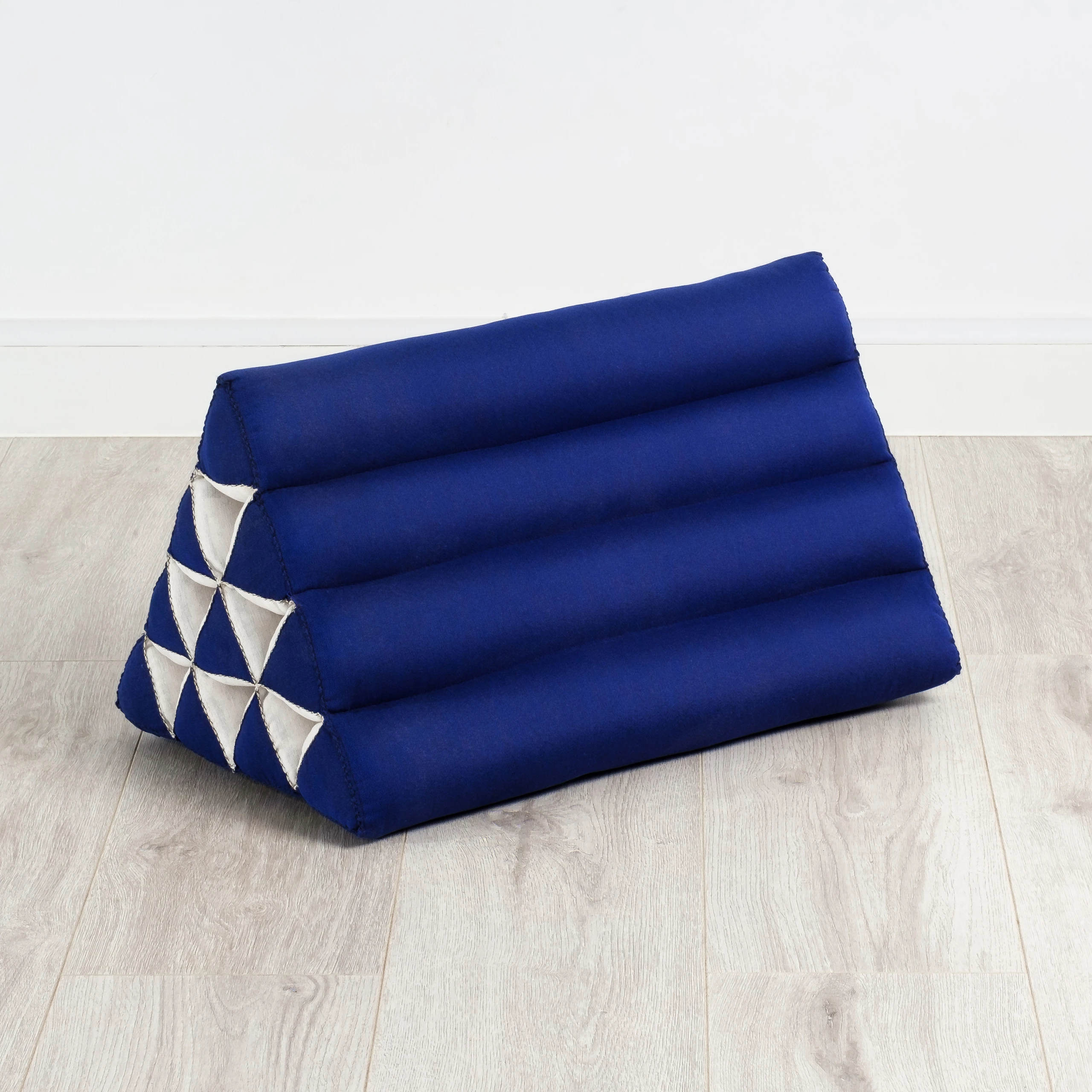 Coussin triangulaire en kapok, Basic